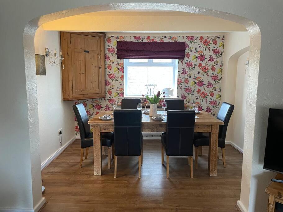 Cute And Cosy 2 Bed Cottage Honley Exterior foto