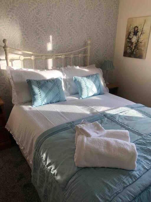 Cute And Cosy 2 Bed Cottage Honley Exterior foto
