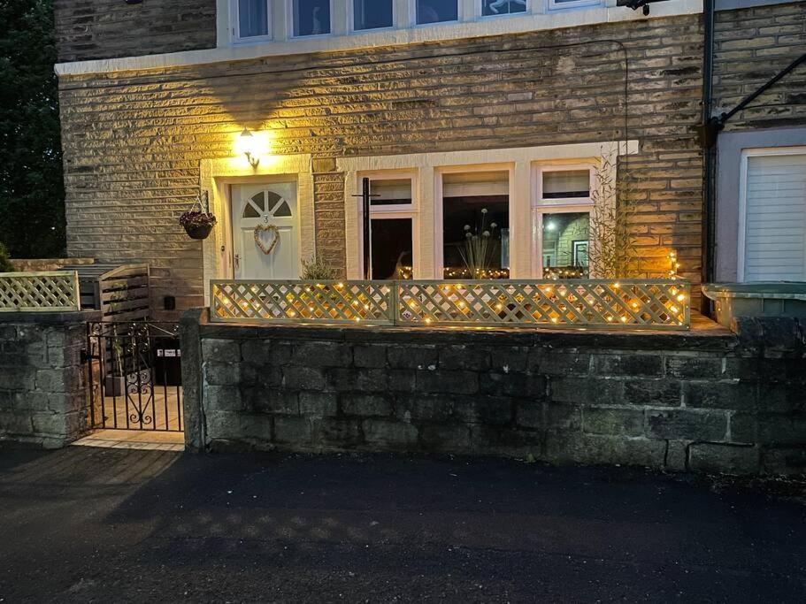 Cute And Cosy 2 Bed Cottage Honley Exterior foto