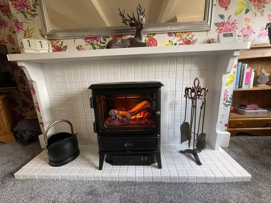 Cute And Cosy 2 Bed Cottage Honley Exterior foto