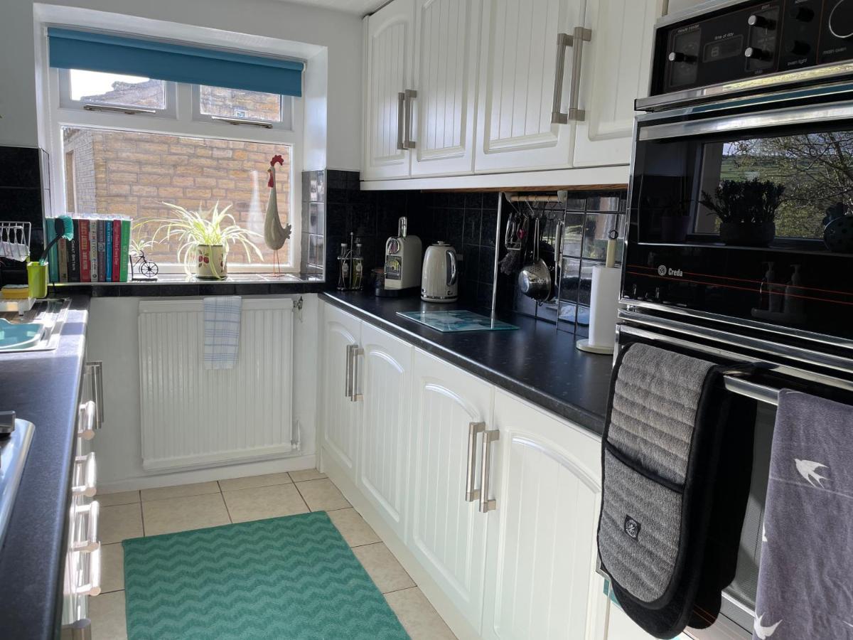 Cute And Cosy 2 Bed Cottage Honley Exterior foto