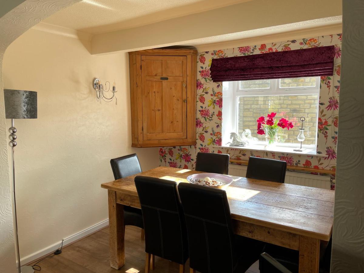 Cute And Cosy 2 Bed Cottage Honley Exterior foto