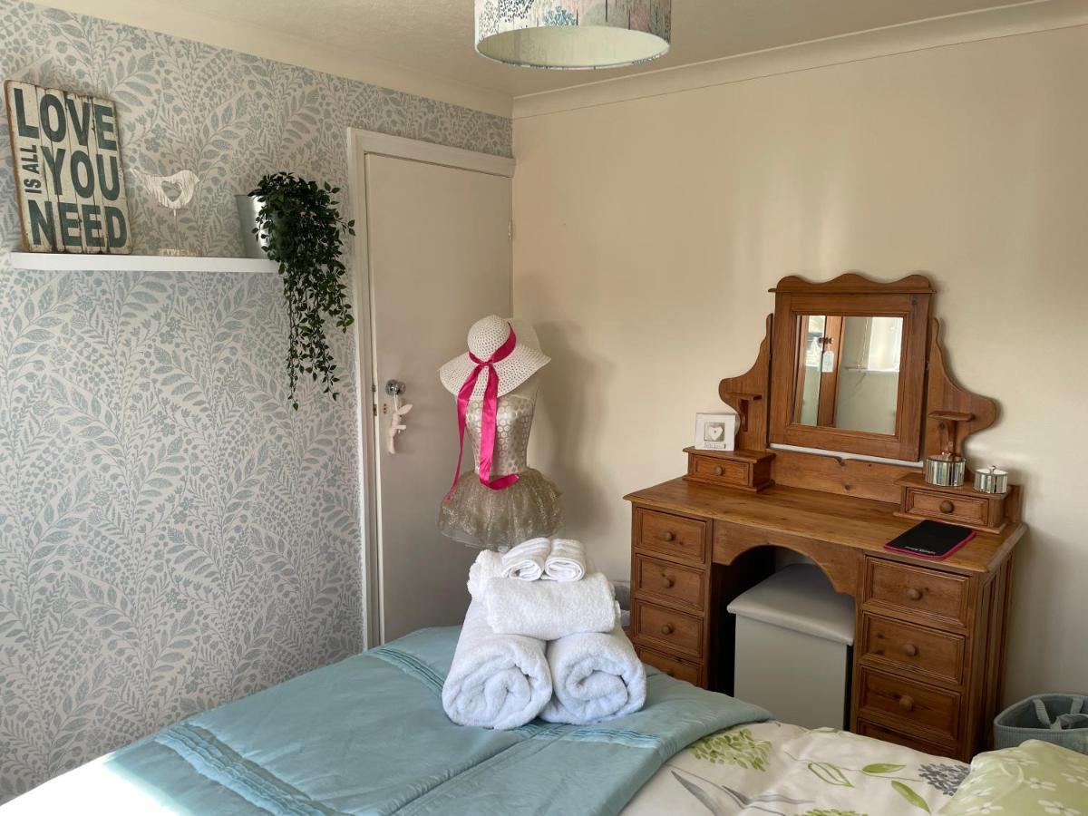 Cute And Cosy 2 Bed Cottage Honley Exterior foto